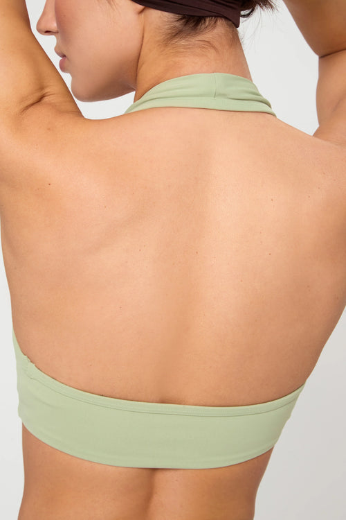 Топ з відкритою спинкою