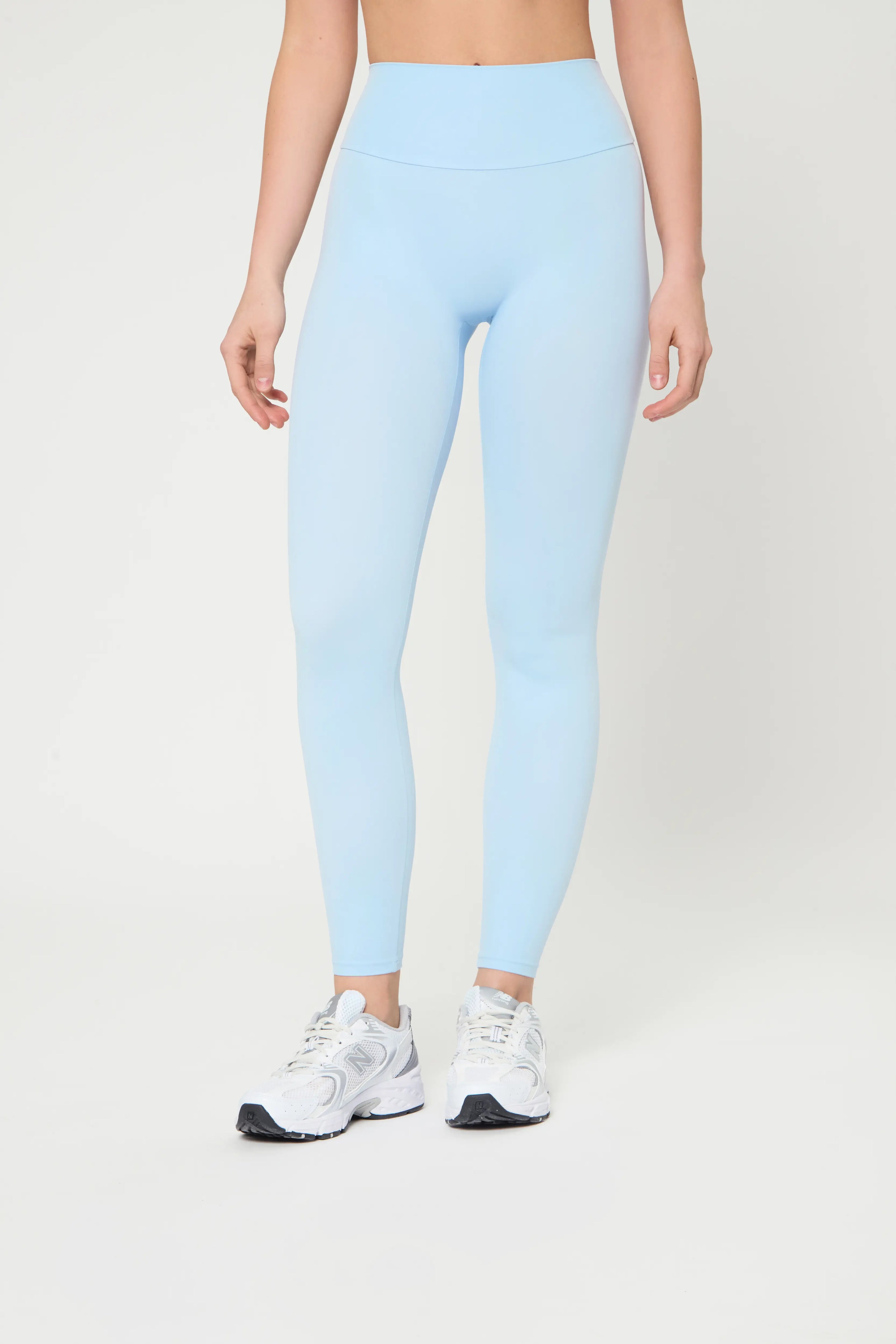 Push-up легінси блакитного кольору high-waist seamless leggings with soft elasoft fabric enhancing silhouette.