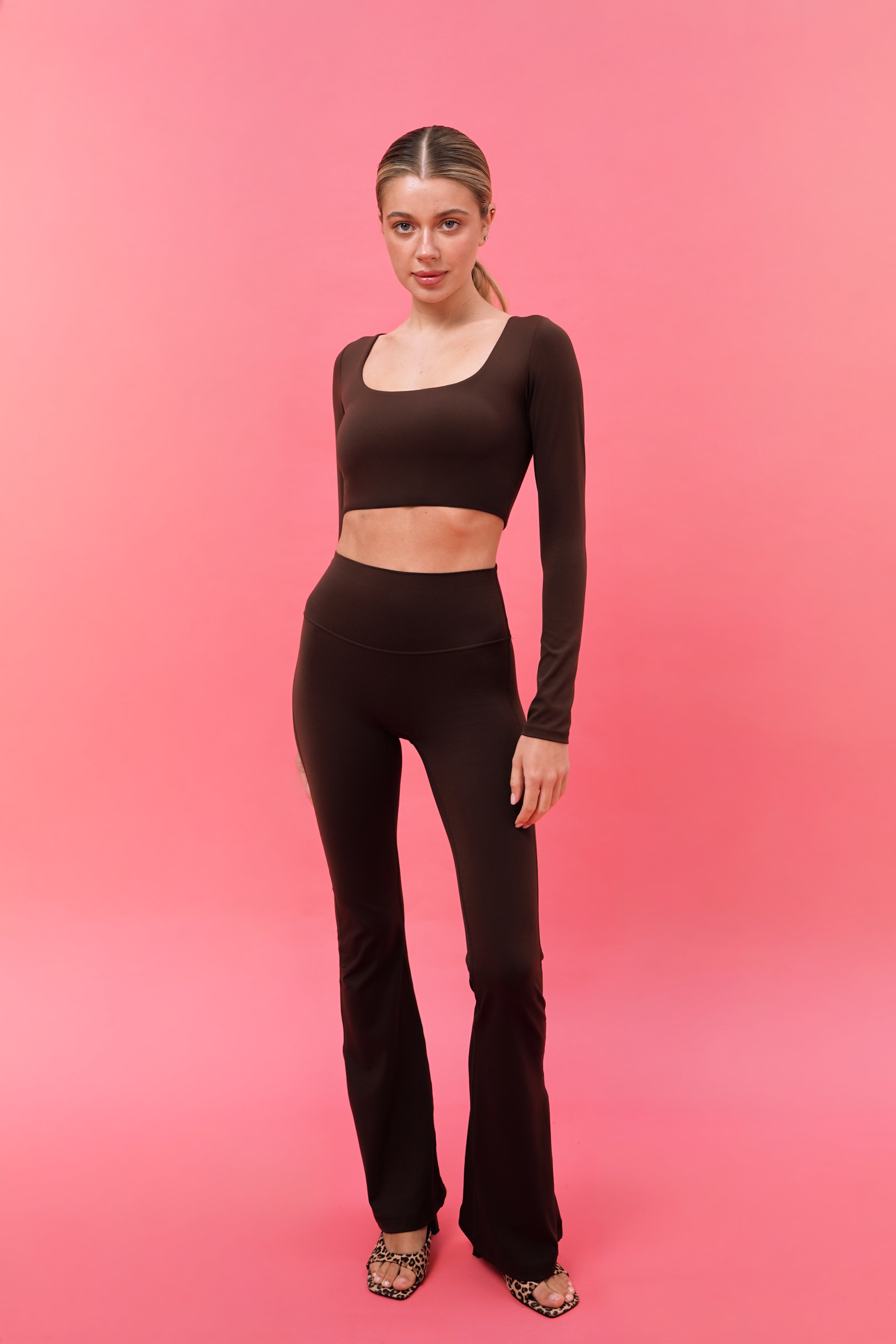 Рашгард темно-коричневий з квадратним вирізом